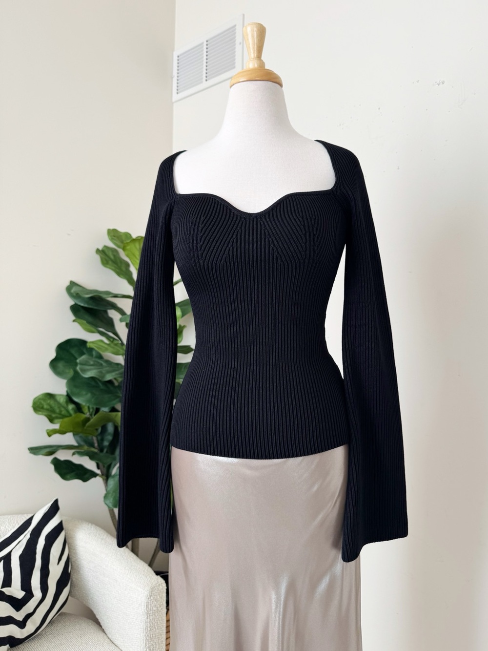 H&M Black Ribbed Sweetheart Square Neck Long Sleeve Top